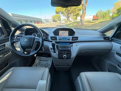 2012 Honda Odyssey Touring Wheelchair Handicap Mobility Van Handicap Mobility Wheelchair Van - Photo 17 - Phoenix, AZ 85029