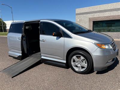 2012 Honda Odyssey Touring Wheelchair Handicap Mobility Van Handicap Mobility Wheelchair Van - Photo 1 - Phoenix, AZ 85029