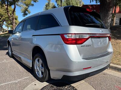 2012 Honda Odyssey Touring Wheelchair Handicap Mobility Van Handicap Mobility Wheelchair Van - Photo 6 - Phoenix, AZ 85029