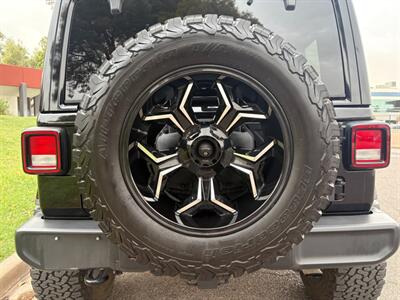 2018 Jeep Wrangler Unlimited Sahara - Photo 5 - Phoenix, AZ 85029
