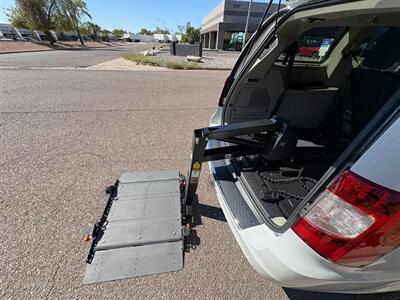 2014 Chrysler Town & Country Limited Wheelchair Lift Mobility Handicap Wheelchair Lift Mobility Handicap - Photo 11 - Phoenix, AZ 85029