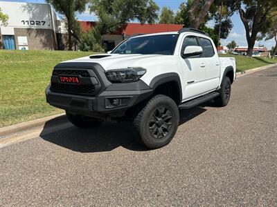 2019 Toyota Tacoma V6 4x4 Sport 4x4 V6 Custom Bumper LED Lights - Photo 1 - Phoenix, AZ 85029