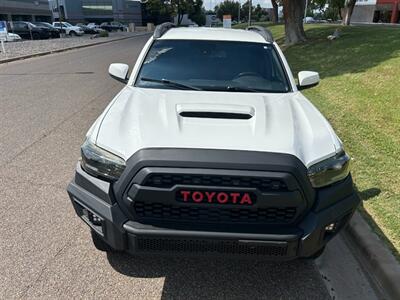 2019 Toyota Tacoma V6 4x4 Sport 4x4 V6 Custom Bumper LED Lights - Photo 10 - Phoenix, AZ 85029
