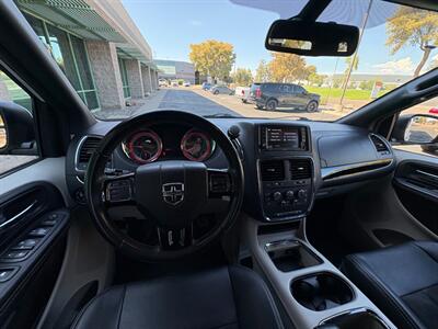 2019 Dodge Grand Caravan SXT Wheelchair Handicap Mobility REDUCED Braunability Rear Entry Wheelchair Handicap Van - Photo 21 - Phoenix, AZ 85029