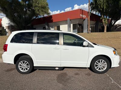 2018 Dodge Grand Caravan SXT Wheelchair Handicap Mobility Wheelchair Handicap Mobility Van - Photo 3 - Phoenix, AZ 85029