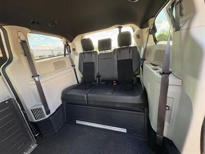 2018 Dodge Grand Caravan SXT Wheelchair Handicap Mobility Wheelchair Handicap Mobility Van - Photo 19 - Phoenix, AZ 85029