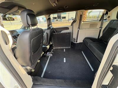 2018 Dodge Grand Caravan SXT Wheelchair Handicap Mobility Wheelchair Handicap Mobility Van - Photo 18 - Phoenix, AZ 85029