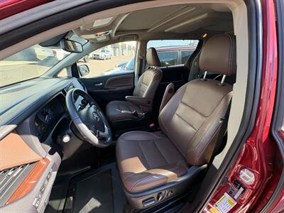 2020 Toyota Sienna Wheelchair Limited Premium  Wheelchair Handicap Mobility Van - Photo 14 - Phoenix, AZ 85029
