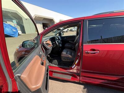 2020 Toyota Sienna Wheelchair Limited Premium  Wheelchair Handicap Mobility Van - Photo 13 - Phoenix, AZ 85029