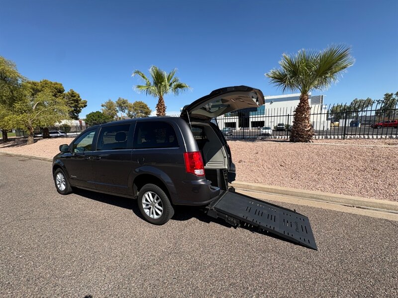 2019 Dodge Grand Caravan Wheelchair SXT  Wheelchair Handicap Mobility Braunability Van - Photo 1 - Phoenix, AZ 85029