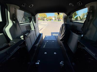2019 Dodge Grand Caravan Wheelchair SXT  Wheelchair Handicap Mobility Braunability Van - Photo 20 - Phoenix, AZ 85029