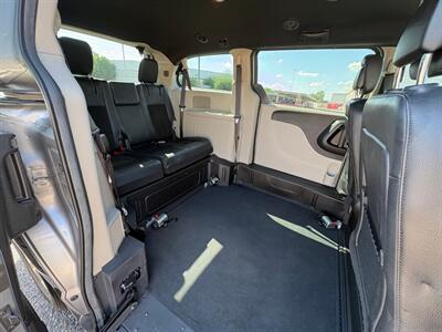 2019 Dodge Grand Caravan SXT Wheelchair Handicap Mobility  Wheelchair Handicap Mobility Van - Photo 16 - Phoenix, AZ 85029