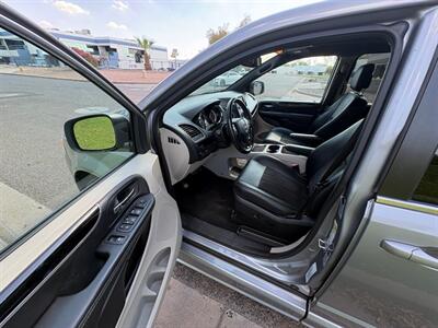 2019 Dodge Grand Caravan SXT Wheelchair Handicap Mobility  Wheelchair Handicap Mobility Van - Photo 11 - Phoenix, AZ 85029