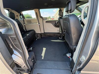 2019 Dodge Grand Caravan SXT Wheelchair Handicap Mobility  Wheelchair Handicap Mobility Van - Photo 15 - Phoenix, AZ 85029