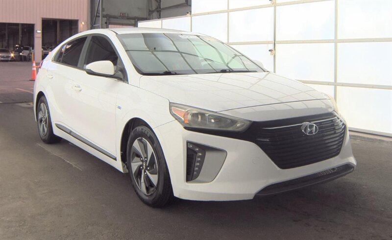 2017 Hyundai IONIQ Hybrid SEL  