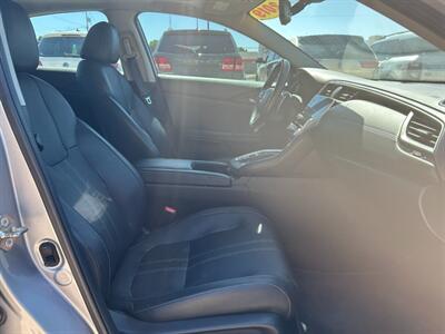 2019 Honda Insight Touring - Photo 4 - Yuma, AZ 85364