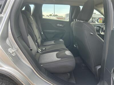 2016 Jeep Cherokee Sport   - Photo 4 - Yuma, AZ 85364