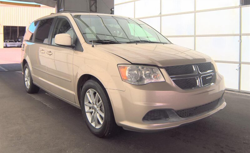 2014 Dodge Grand Caravan SXT   - Photo 1 - Yuma, AZ 85364