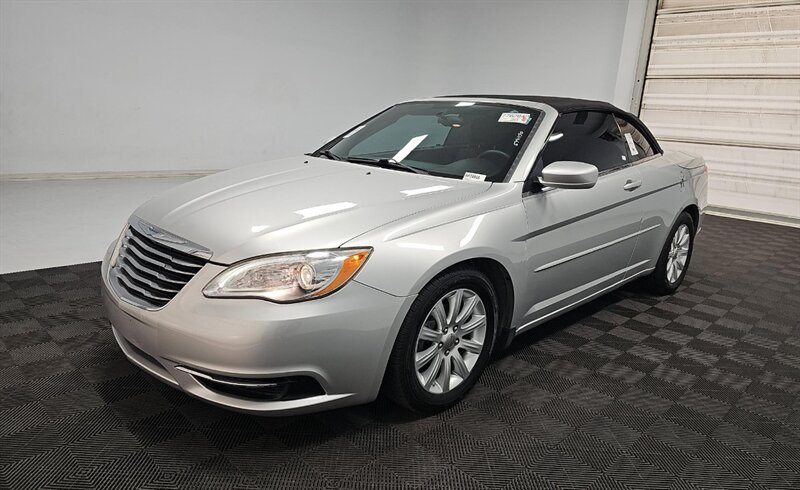 2012 Chrysler 200 Touring   - Photo 1 - Yuma, AZ 85364