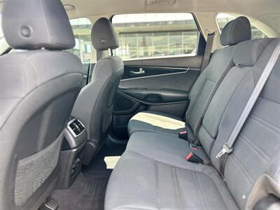 2020 Kia Sorento L - Photo 14 - Oklahoma City, OK 73112
