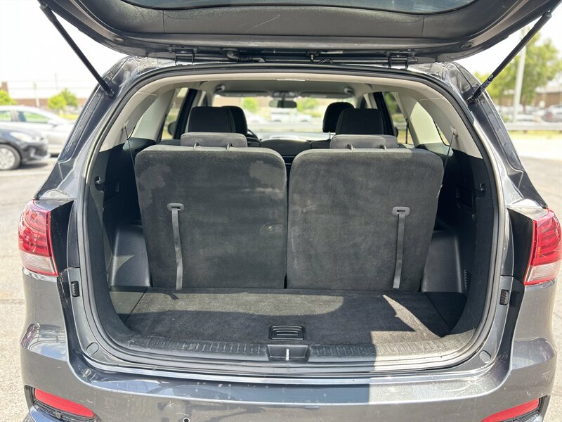2020 Kia Sorento L - Photo 17 - Oklahoma City, OK 73112