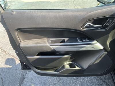 2021 Chevrolet Colorado LT - Photo 8 - Oklahoma City, OK 73112