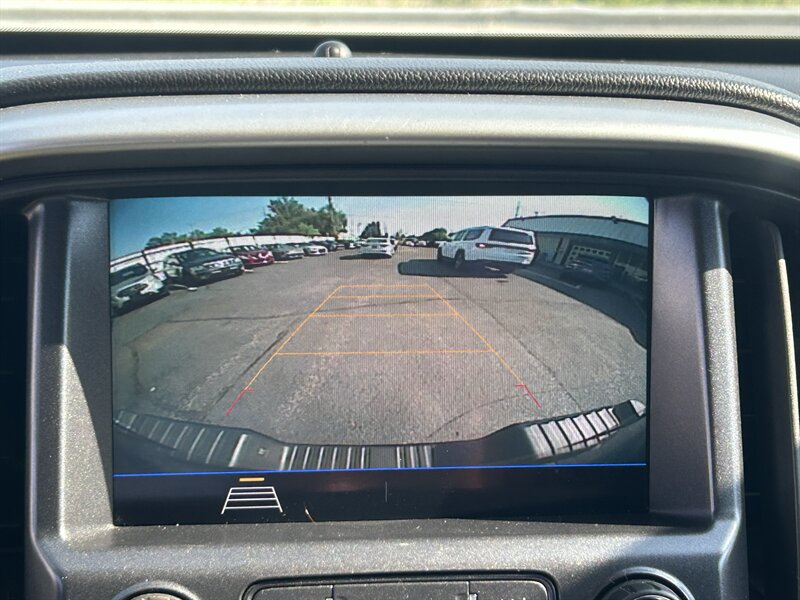 2021 Chevrolet Colorado LT - Photo 13 - Oklahoma City, OK 73112