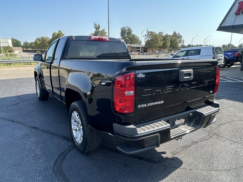 2021 Chevrolet Colorado LT - Photo 10 - Oklahoma City, OK 73112