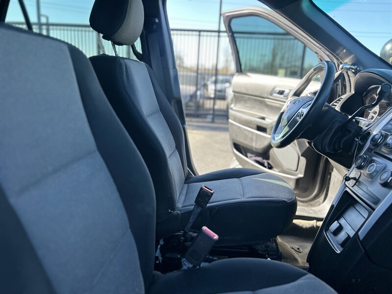 2014 Ford Explorer Police Interceptor Utility - Photo 18 - Oklahoma City, OK 73112
