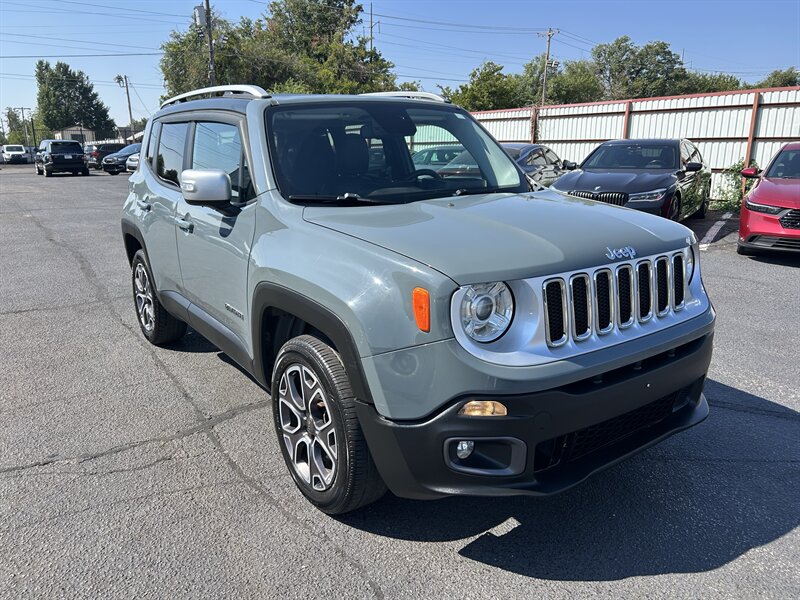 2017 Jeep Renegade Limited - Photo 4 - Oklahoma City, OK 73112