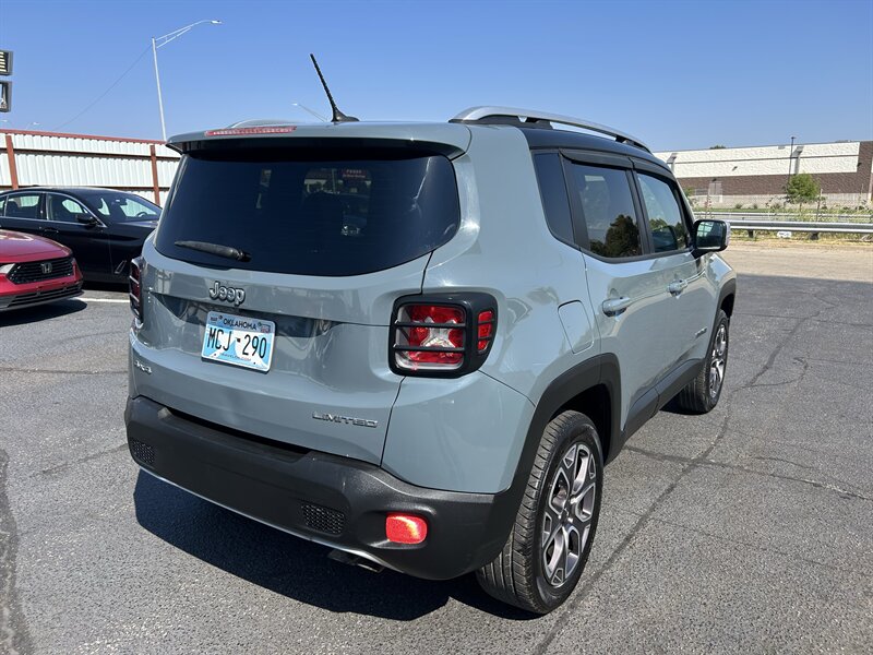 2017 Jeep Renegade Limited - Photo 6 - Oklahoma City, OK 73112