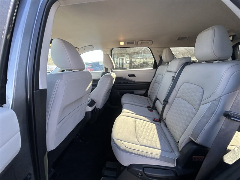2024 Nissan Pathfinder SV - Photo 11 - Oklahoma City, OK 73112