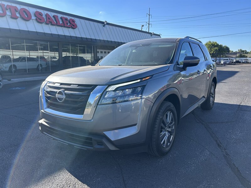 2024 Nissan Pathfinder SV   - Photo 1 - Oklahoma City, OK 73112