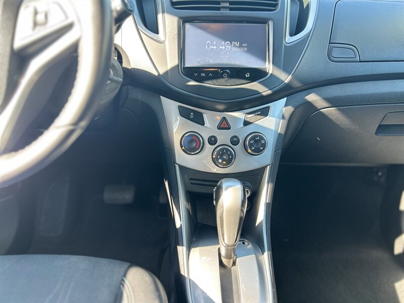 2015 Chevrolet Trax LT - Photo 33 - Oklahoma City, OK 73112