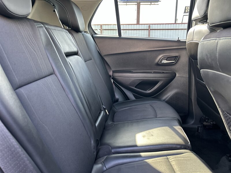 2015 Chevrolet Trax LT - Photo 18 - Oklahoma City, OK 73112