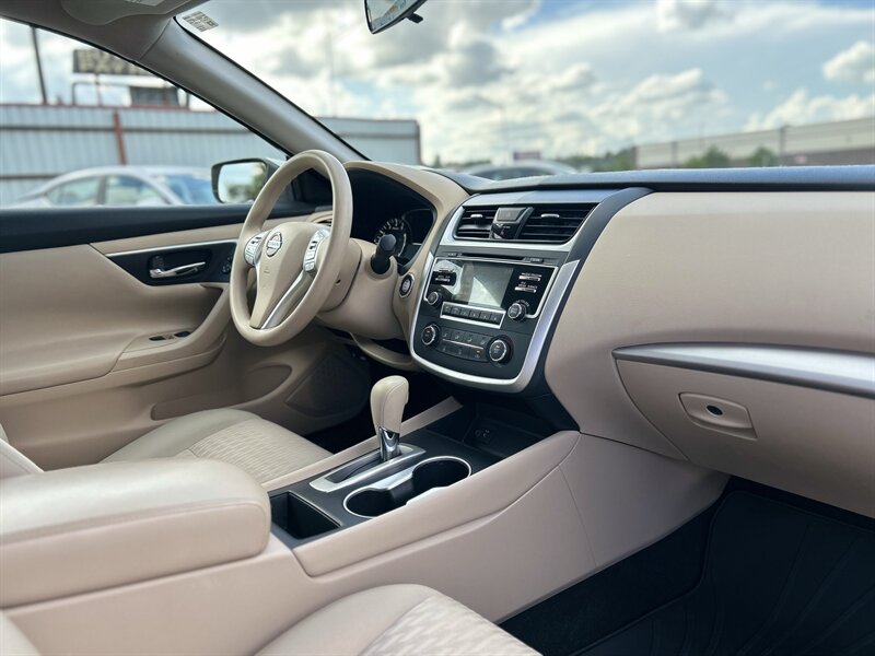 2017 Nissan Altima 2.5 - Photo 18 - Oklahoma City, OK 73112