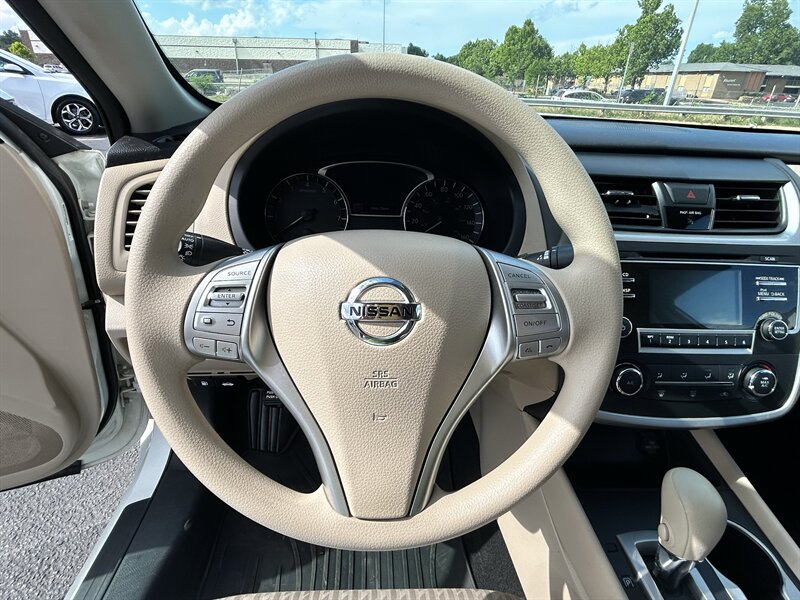 2017 Nissan Altima 2.5 - Photo 11 - Oklahoma City, OK 73112