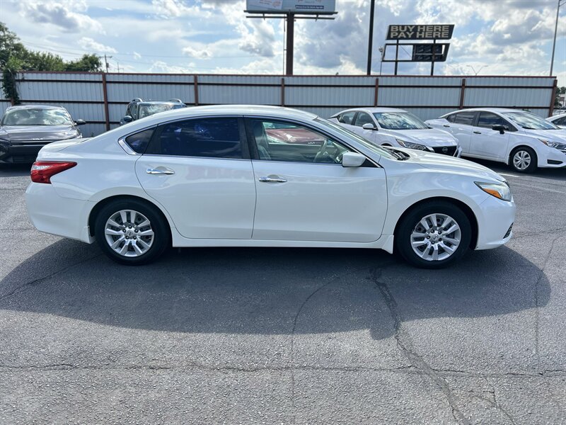 2017 Nissan Altima 2.5 - Photo 5 - Oklahoma City, OK 73112