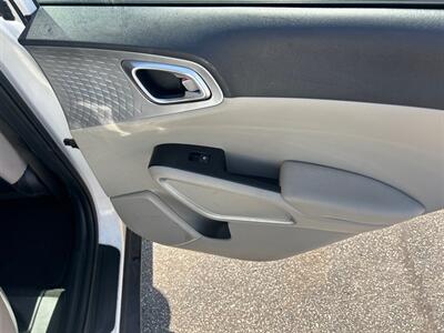 2020 Kia Soul LX   - Photo 18 - Oklahoma City, OK 73112