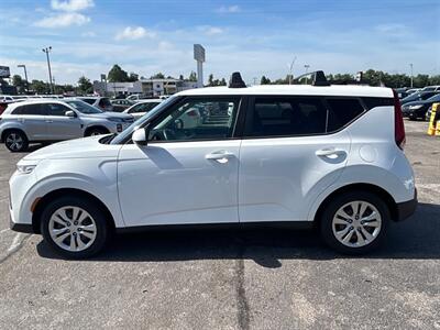 2020 Kia Soul LX   - Photo 8 - Oklahoma City, OK 73112