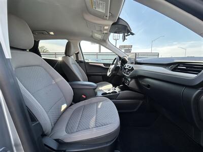2022 Ford Escape SE   - Photo 17 - Oklahoma City, OK 73112