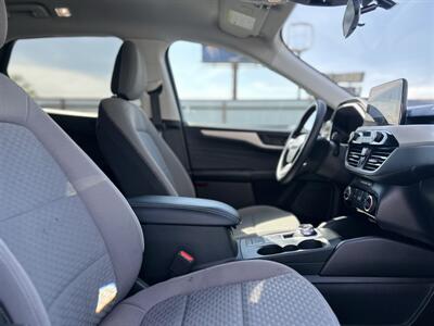 2022 Ford Escape SE   - Photo 18 - Oklahoma City, OK 73112