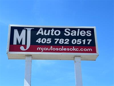 2011 Jeep Wrangler Unlimited Sport   - Photo 19 - Oklahoma City, OK 73112