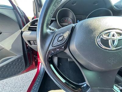 2018 Toyota C-HR XLE - Photo 11 - Oklahoma City, OK 73112