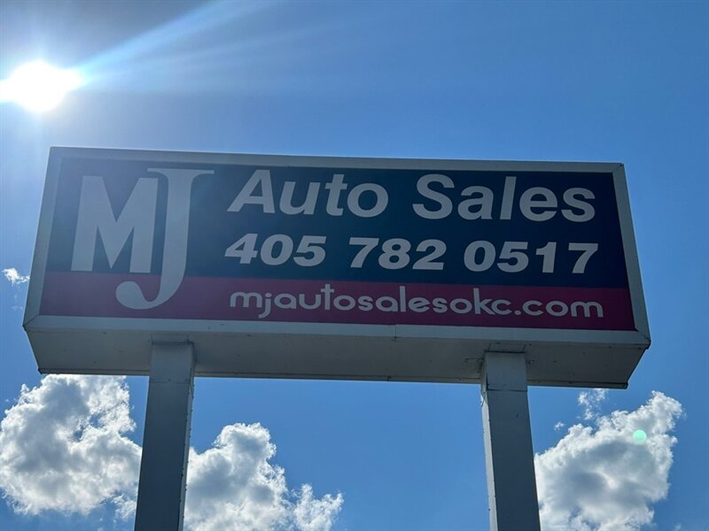 2018 Toyota C-HR XLE - Photo 22 - Oklahoma City, OK 73112