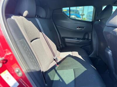 2018 Toyota C-HR XLE - Photo 16 - Oklahoma City, OK 73112