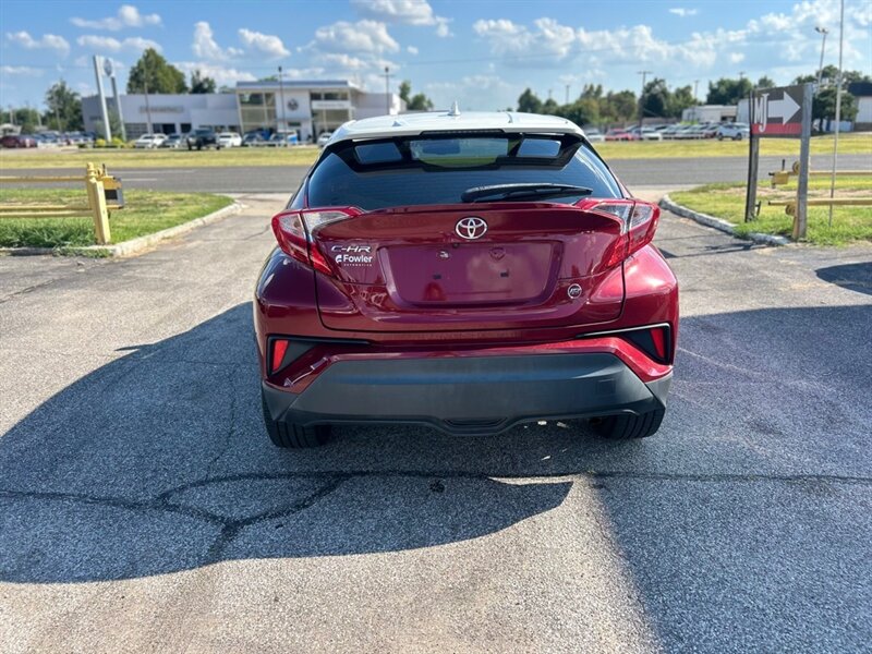 2018 Toyota C-HR XLE - Photo 6 - Oklahoma City, OK 73112