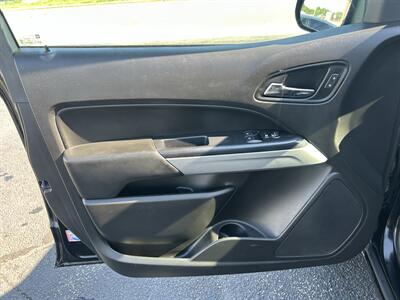 2021 Chevrolet Colorado LT - Photo 9 - Oklahoma City, OK 73112