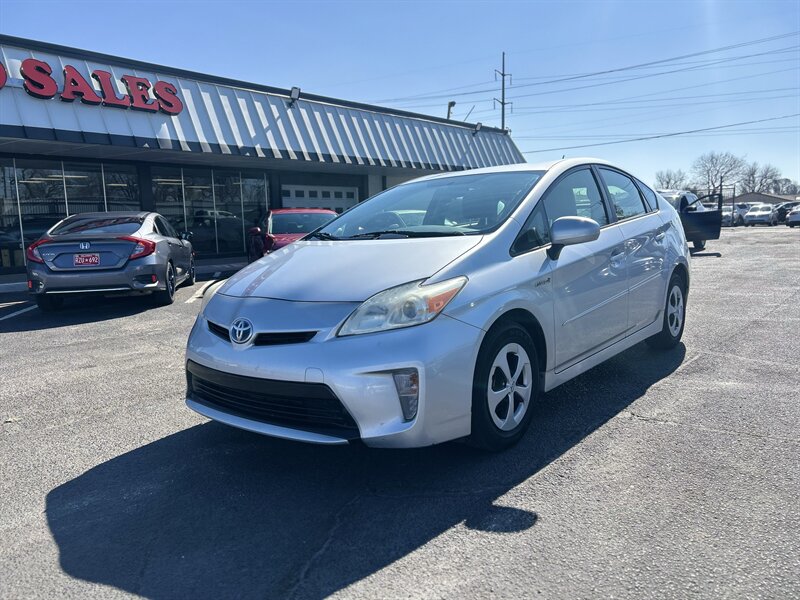 2012 TOYOTA PRIUS   - Photo 1 - Oklahoma City, OK 73112