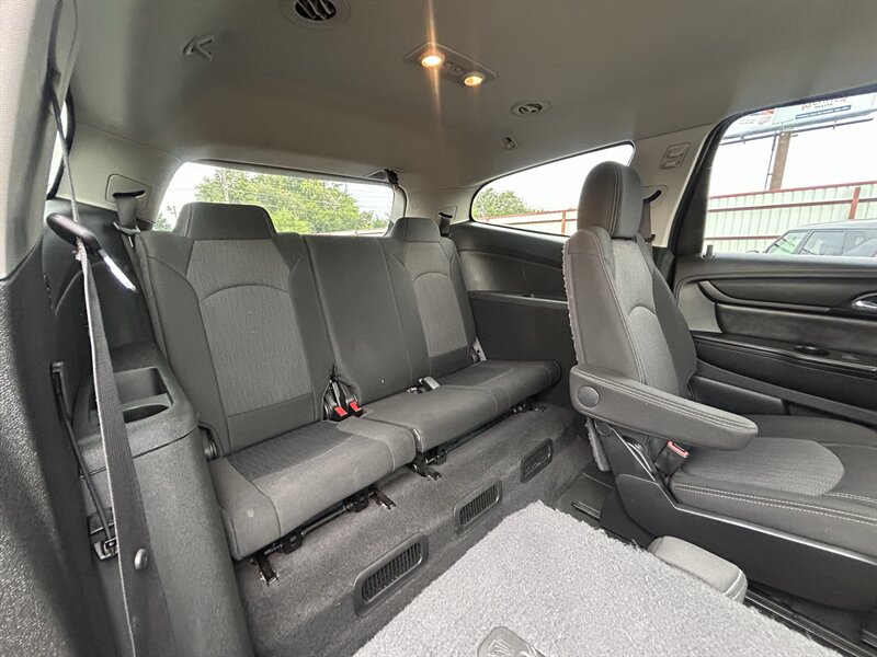 2017 Chevrolet Traverse LT - Photo 20 - Oklahoma City, OK 73112